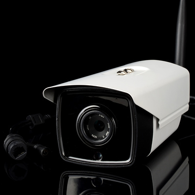 当多啦A梦遇上监控摄像机 创意摄影与产品的跨界融合